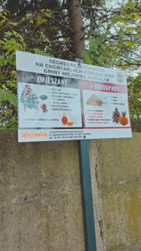 Nowe tablice informacyjne na cmentarzach komunalnych w Jarosławiu